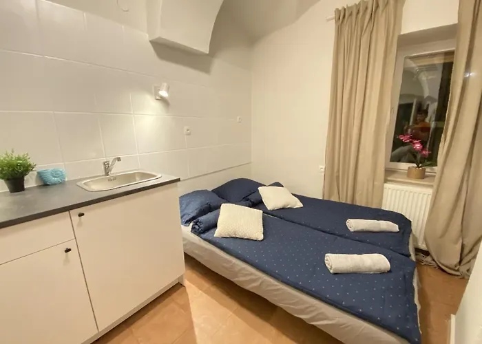 Pod Gradom Pensjonat Lublana