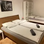 Pod Gradom Vendégház *