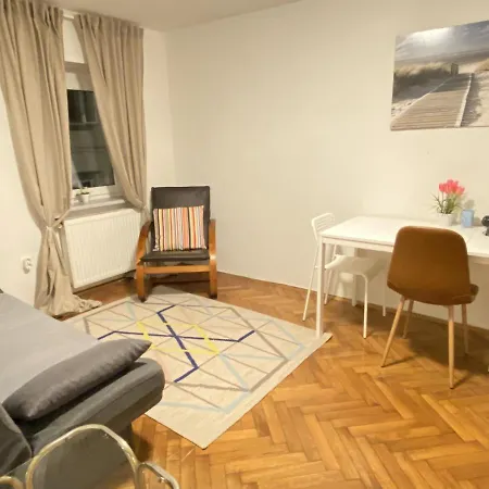 Pod Gradom بيت ضيافة ليوبليانا