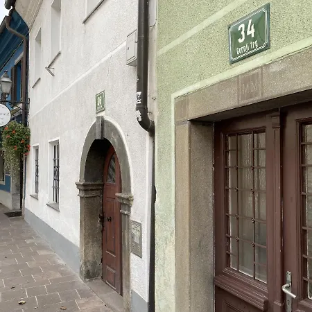 招待所 Pod Gradom 卢布尔雅那